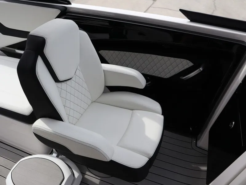 Slide: The Image of Yamaha 252S 2026 - 11