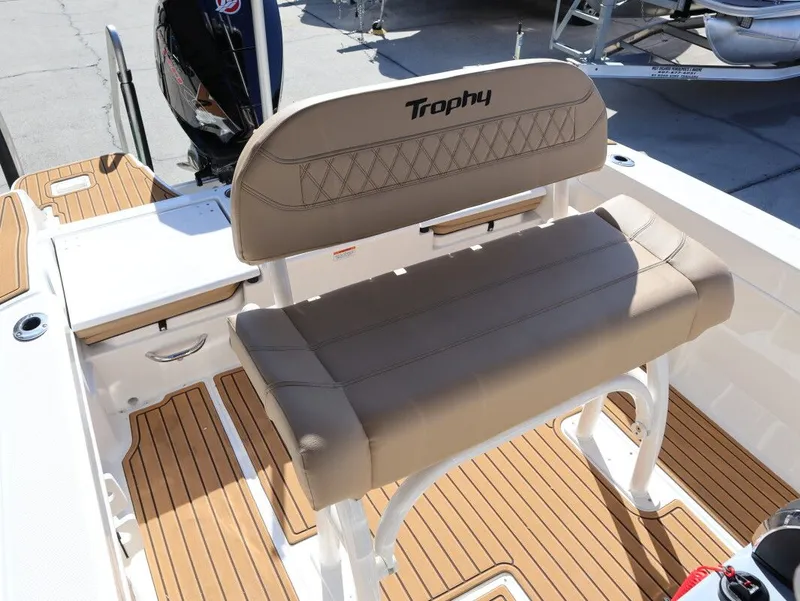 Slide: The Image of Bayliner TROPHY CC20 2026 - 21