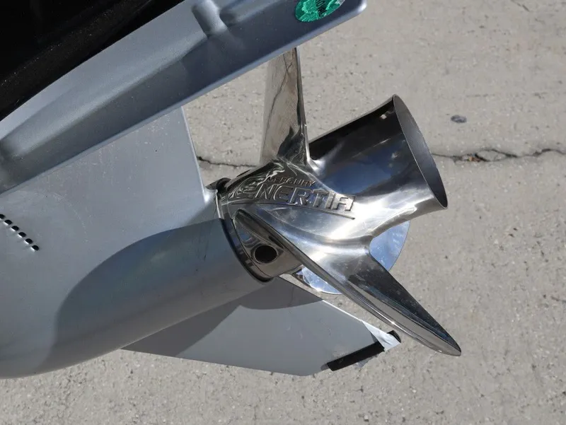 Slide: The Image of Bayliner TROPHY CC20 2026 - 9