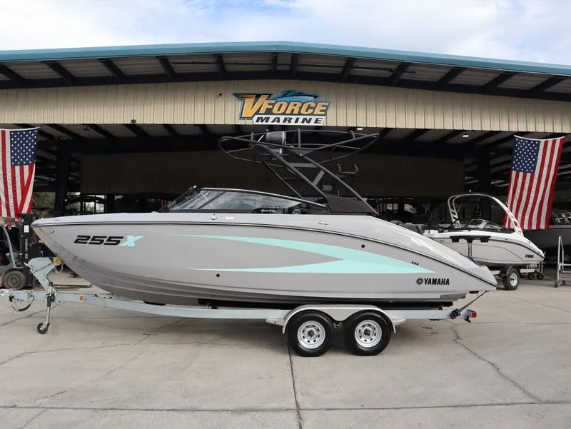 The Image of Yamaha 255XD 2026 - 1