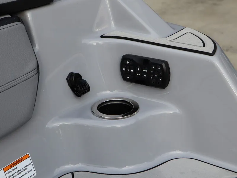 Slide: The Image of Yamaha 255XD 2026 - 10