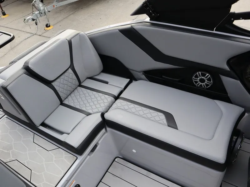 Slide: The Image of Yamaha 255XD 2026 - 20