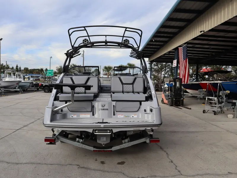 Slide: The Image of Yamaha 255XD 2026 - 7