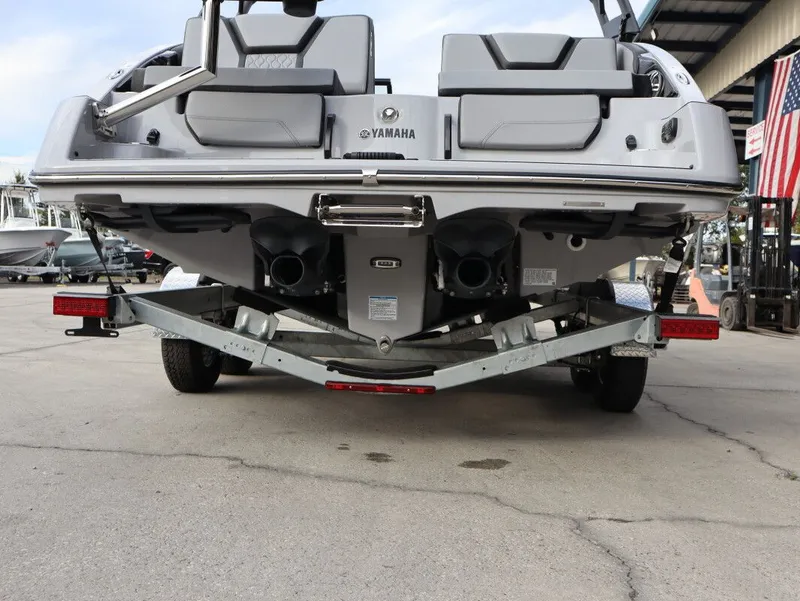 Slide: The Image of Yamaha 255XD 2026 - 8