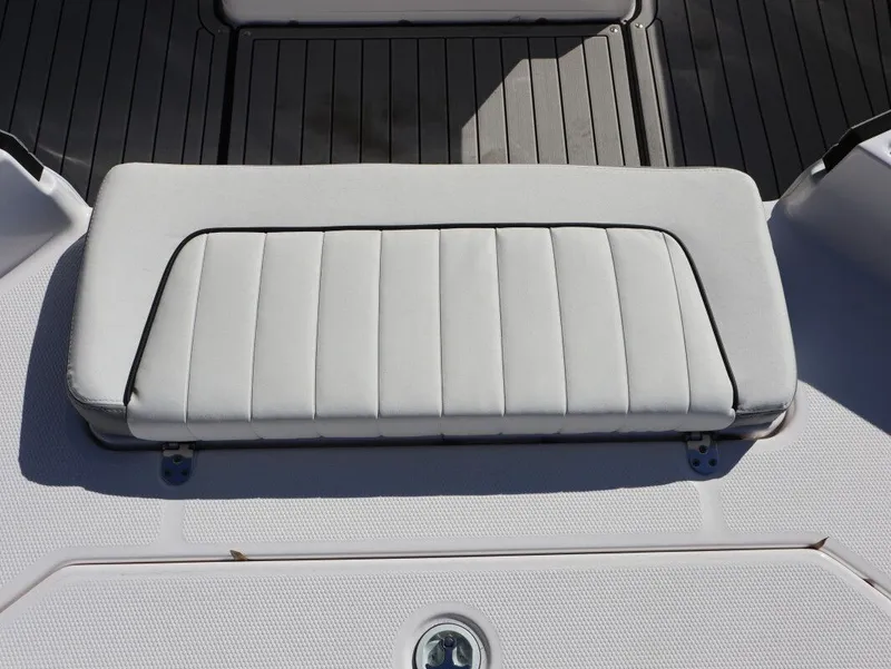 Slide: The Image of Yamaha 195 FSH Sport 2026 - 12