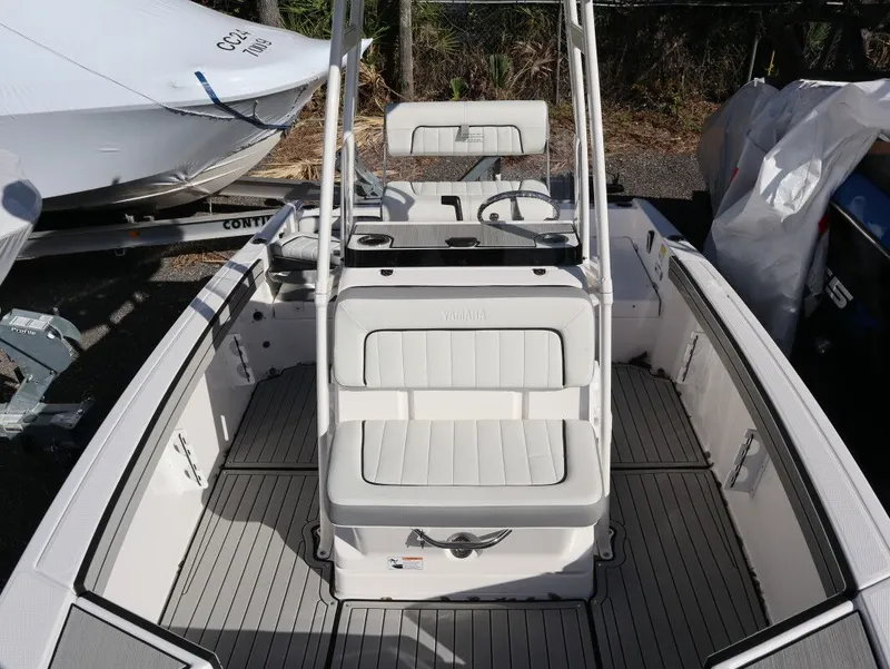 Slide: The Image of Yamaha 195 FSH Sport 2026 - 6