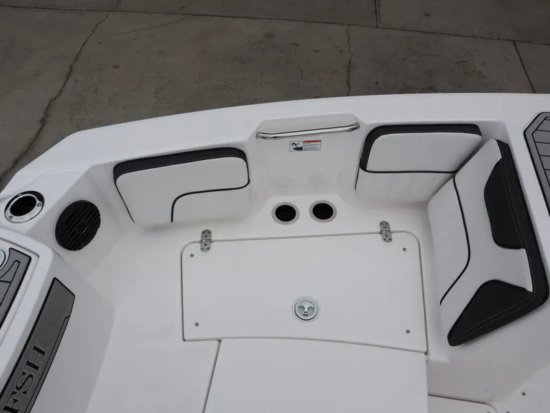 Slide: The Image of Yamaha 222 FSH Sport E 2026 - 19