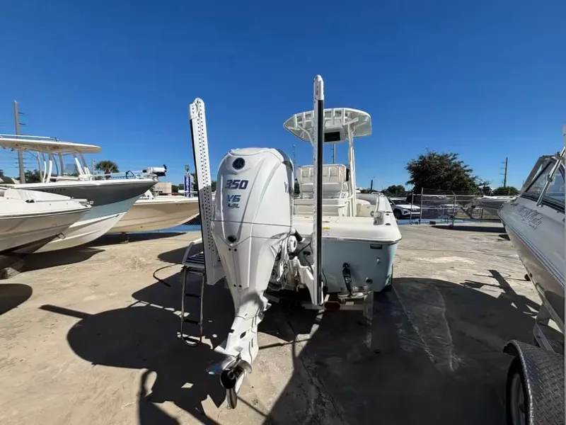 Slide: The Image of Skeeter SX2550 Family 2025 - 5