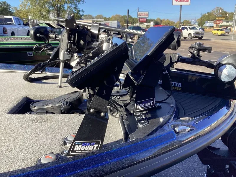 Slide: The Image of Nitro Z21 XL Pro 2022 - 18