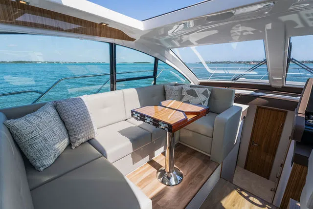 Slide: The Image of Cruisers 50 Cantius 2019 - 81