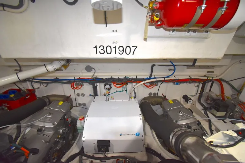 Slide: The Image of Cruisers Yachts 50 Cantius 2019 - 44