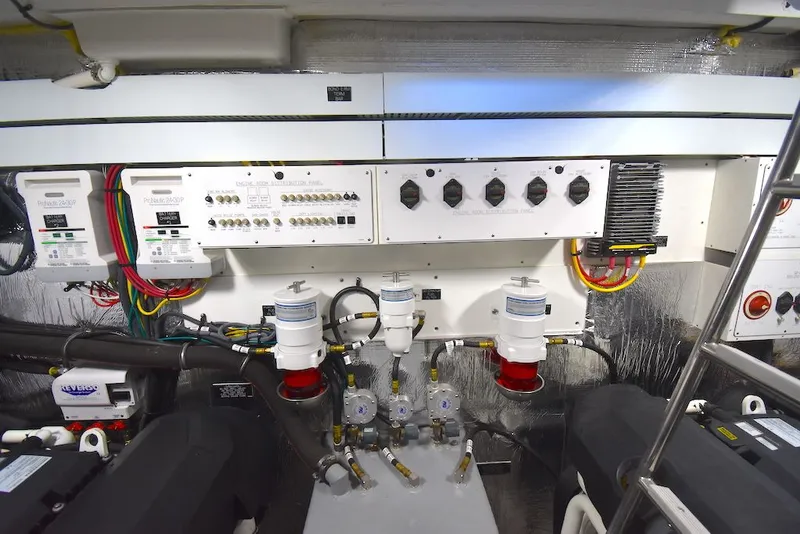 Slide: The Image of Cruisers Yachts 50 Cantius 2019 - 48