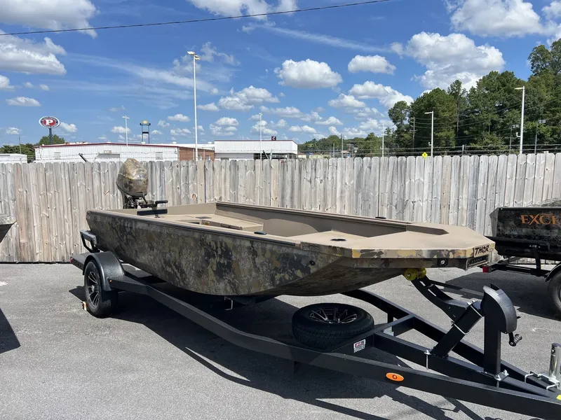 Slide: The Image of Thor Lake Hammer 1754 TOHATSU 60 2025 - 3