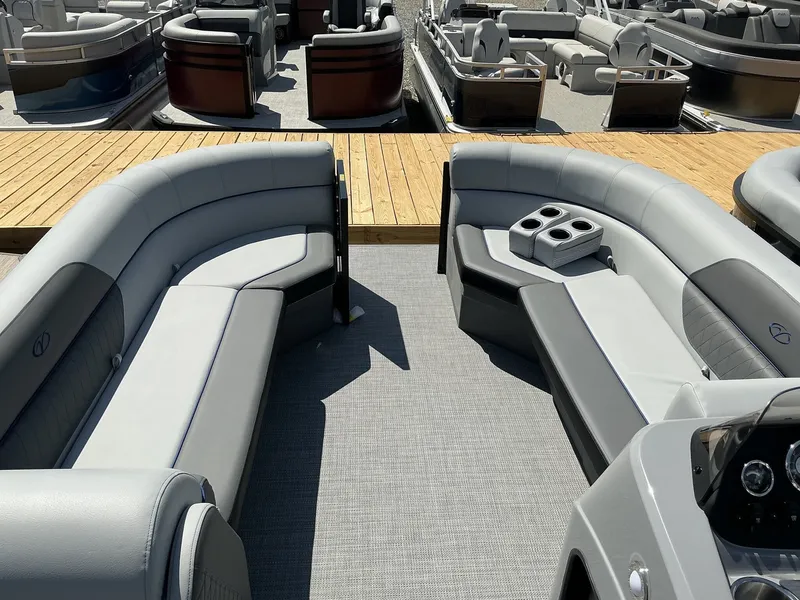 Slide: The Image of Veranda Vista View Series VISTA SPORT 22RC-TRITOON-150HP 2025 - 7