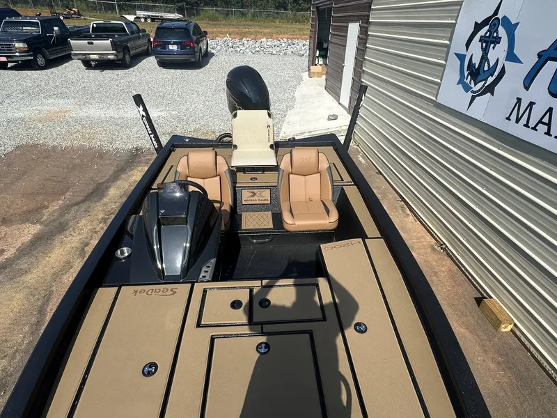 Slide: The Image of Xpress H20C Crappie 2026 - 18