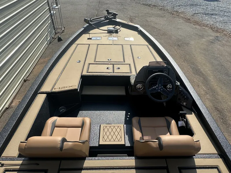 Slide: The Image of Xpress H20C Crappie 2026 - 7