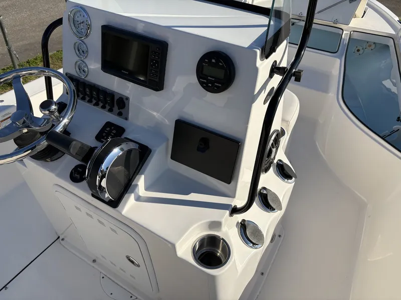 Slide: The Image of Sea Born FX FX21 2024 - 19