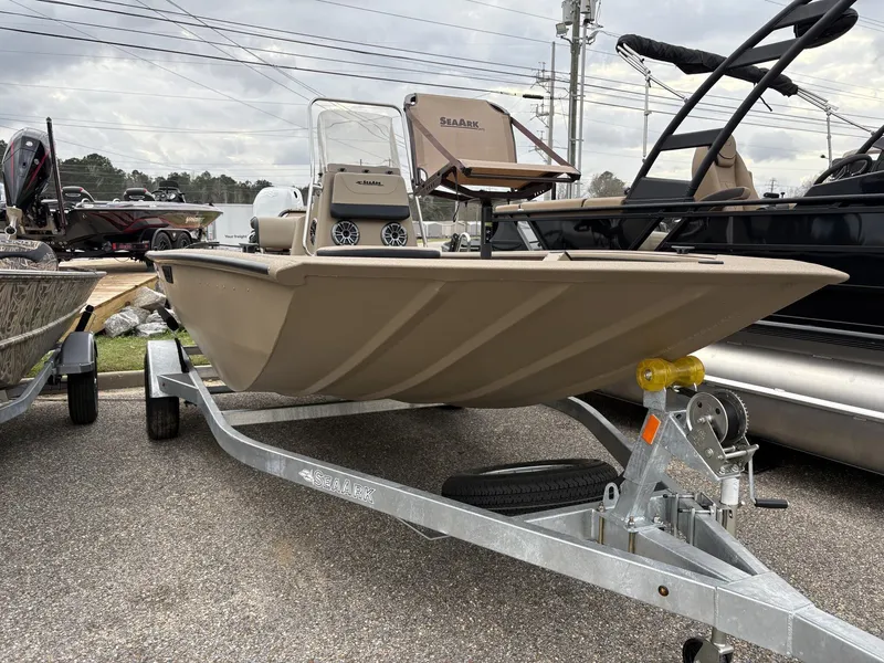 The Image of SeaArk Shadow 187 2025 - 1