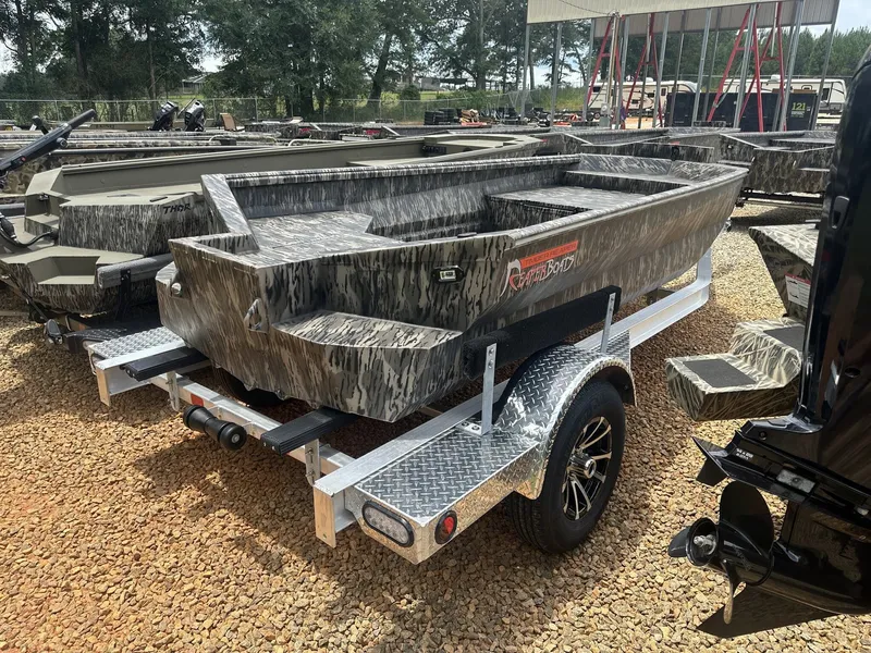 Slide: The Image of Reaper Boats 553 STEP TRANSOM 2025 - 8