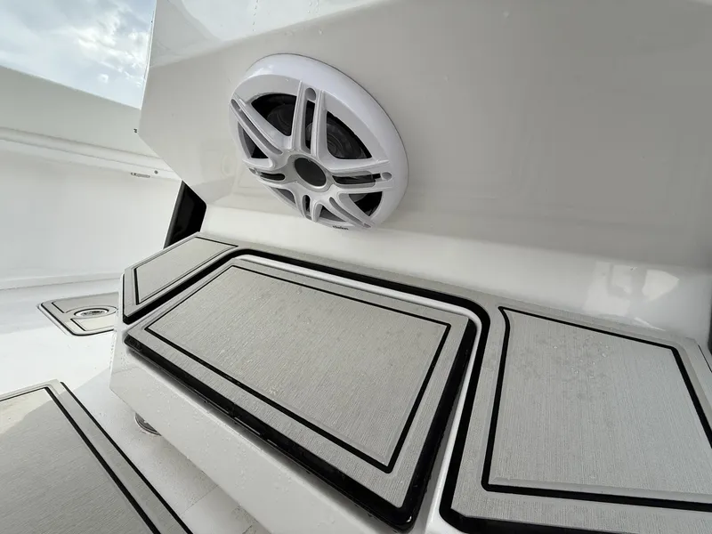 Slide: The Image of Twin Vee GFX2 280 GFX2 2026 - 16