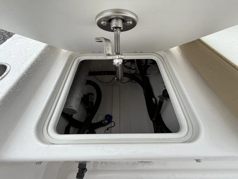 Slide: The Image of Twin Vee 22 BayCat 2026 - 12