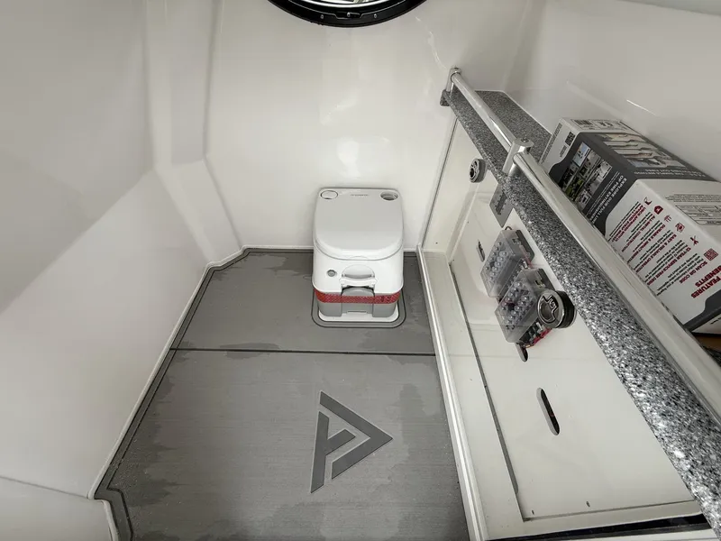 Slide: The Image of Twin Vee 260 GFX2 CC 2026 - 7