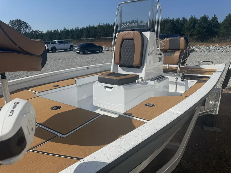 Slide: The Image of Xpress H20B Bay 2026 - 21