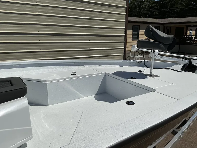 Slide: The Image of Xpress H22B Bay 2026 - 8