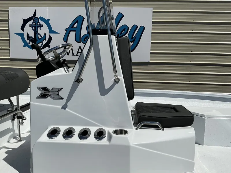 Slide: The Image of Xpress H22B Bay 2026 - 9