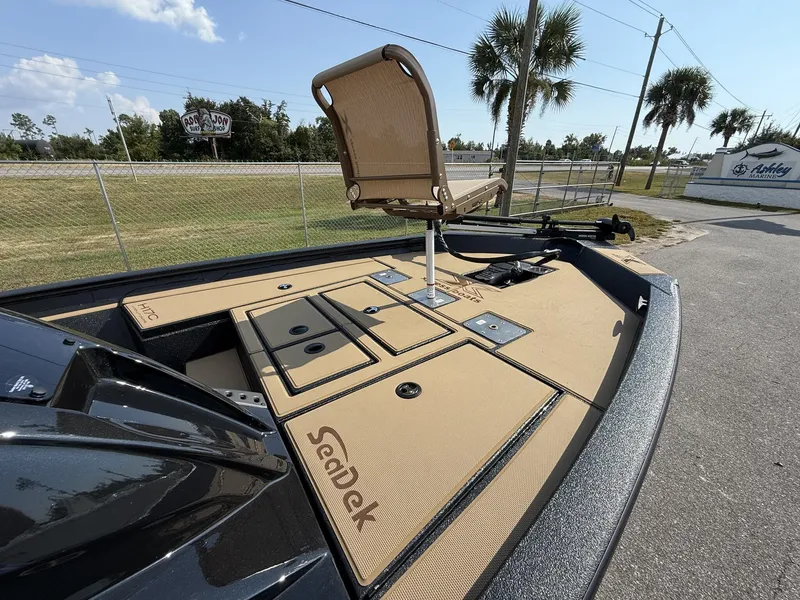 Slide: The Image of Xpress Hyper-Lift Crappie Series 2026 - 7