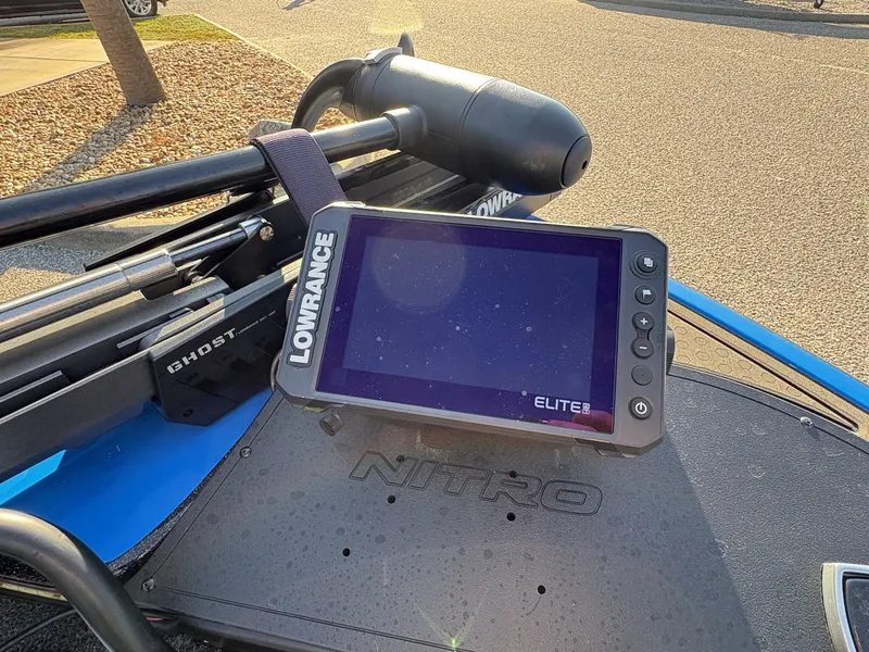 Slide: The Image of Nitro Z 18 DUAL CONSOLE 2022 - 6