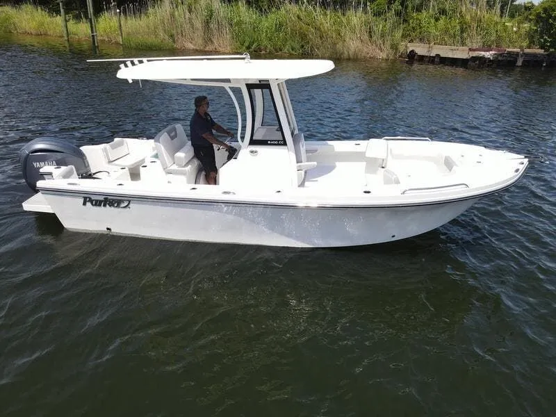 The Image of Parker Marine 2400 2025 - 1