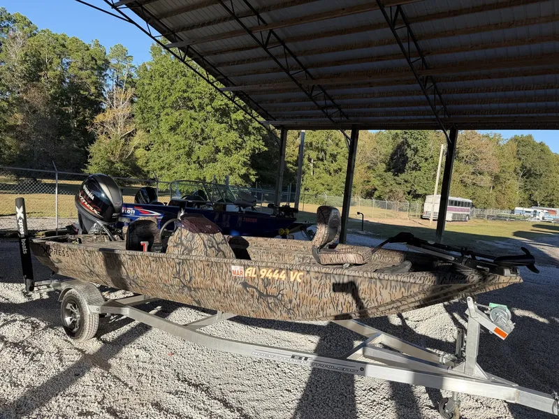 The Image of Xpress XP185 Catfish 2025 - 1