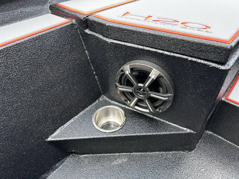 Slide: The Image of Xpress Hyper-Lift Bass Series H20 2025 - 13