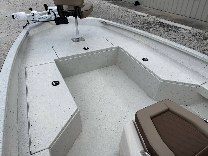 Slide: The Image of Xpress H22B Bay 2025 - 10