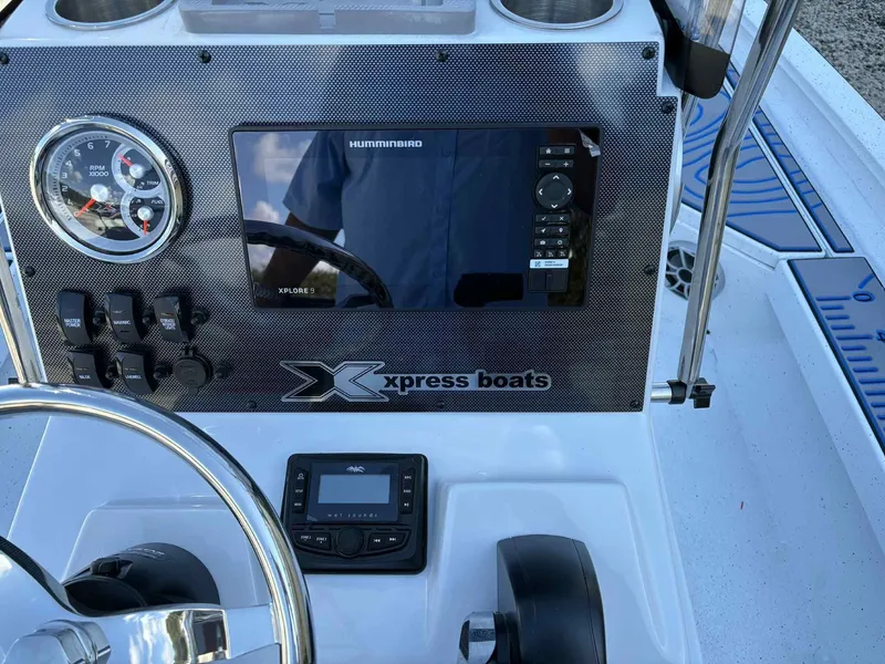 Slide: The Image of Xpress Hyper-Lift Bay Series H20 BAY LOADED 2026 - 20