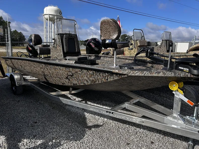 The Image of Xpress H20B Bay 2026 - 1