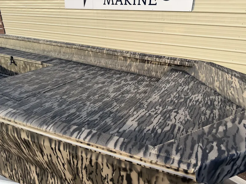 Slide: The Image of Reaper Boats 756 756 STEP TRANSOM 2026 - 3