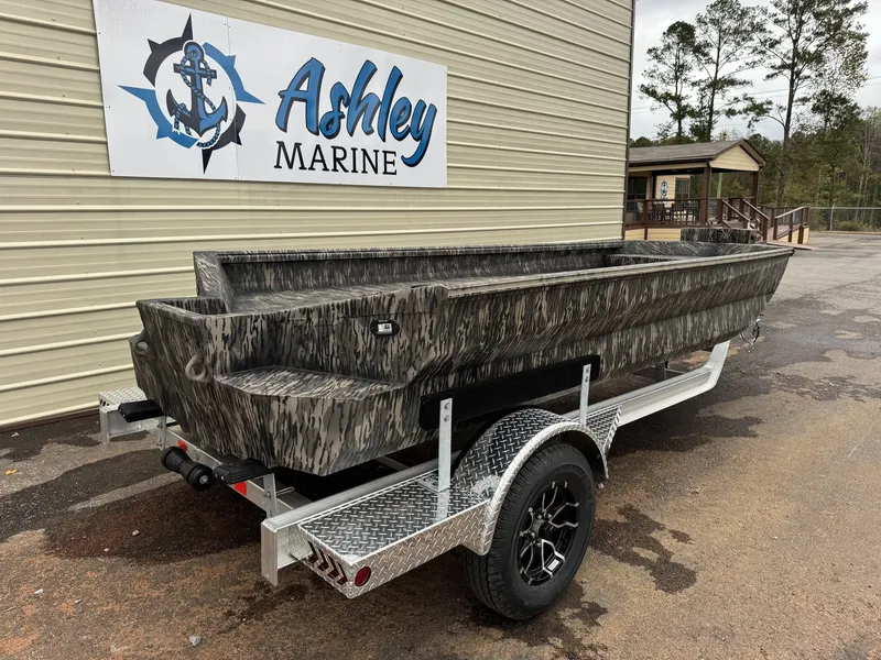 Slide: The Image of Reaper Boats 756 Step Transom 2026 - 6