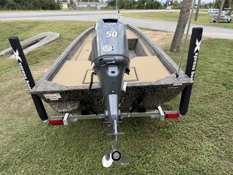 Slide: The Image of Xpress HD Series HD16DB WITH SEADECK/LIVEWELL 2026 - 3