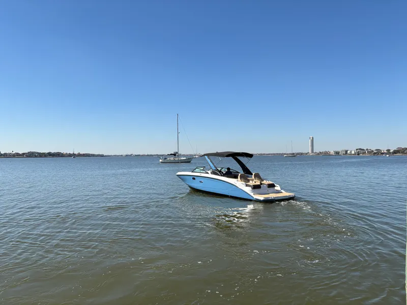 Slide: The Image of Sea Ray SDX 290 2026 - 3