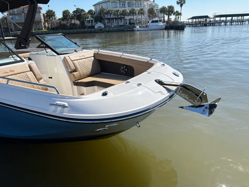 Slide: The Image of Sea Ray SDX 290 2026 - 8