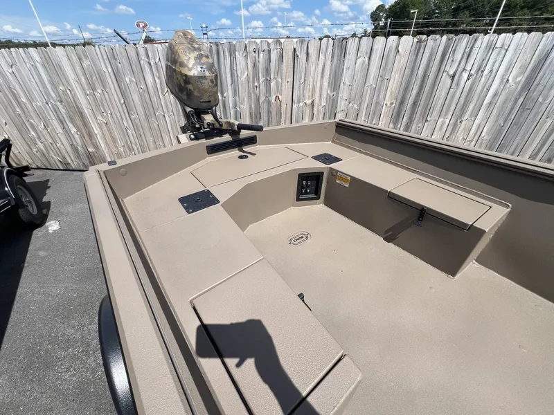 Slide: The Image of Thor Lake Hammer 1754 TOHATSU 60 2025 - 8