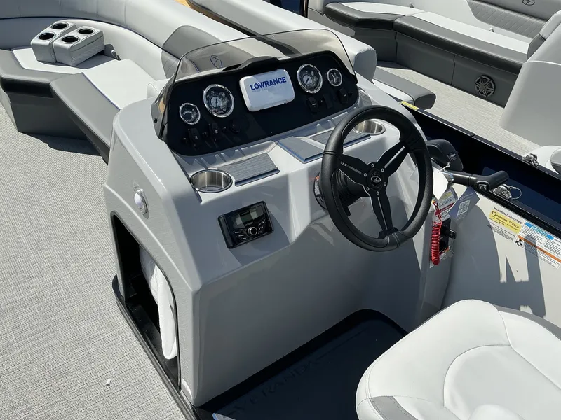 Slide: The Image of Veranda Vista View Series VISTA SPORT 22RC 2025 - 8