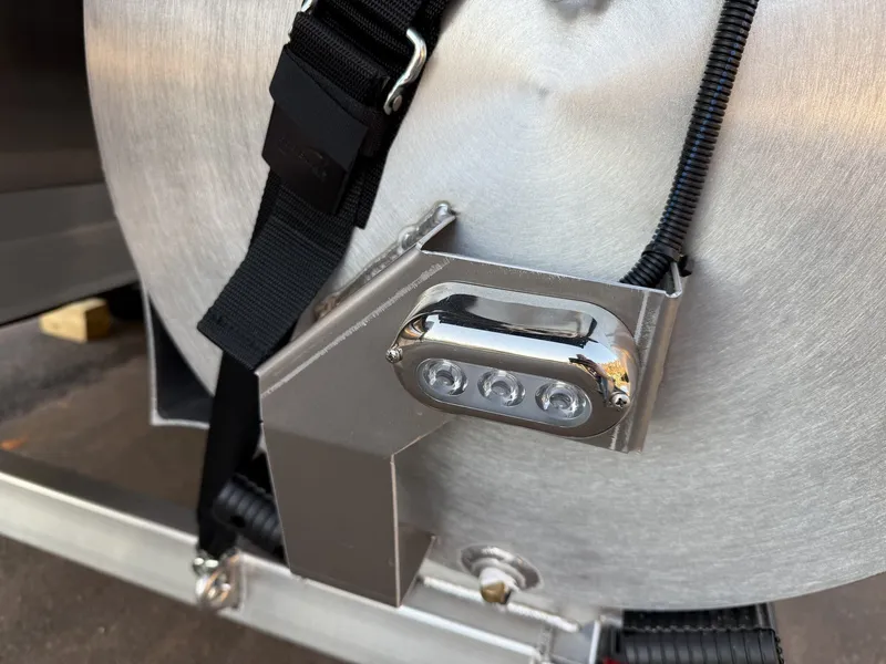 Slide: The Image of Veranda Relax Series VR25RC XL 2025 - 6