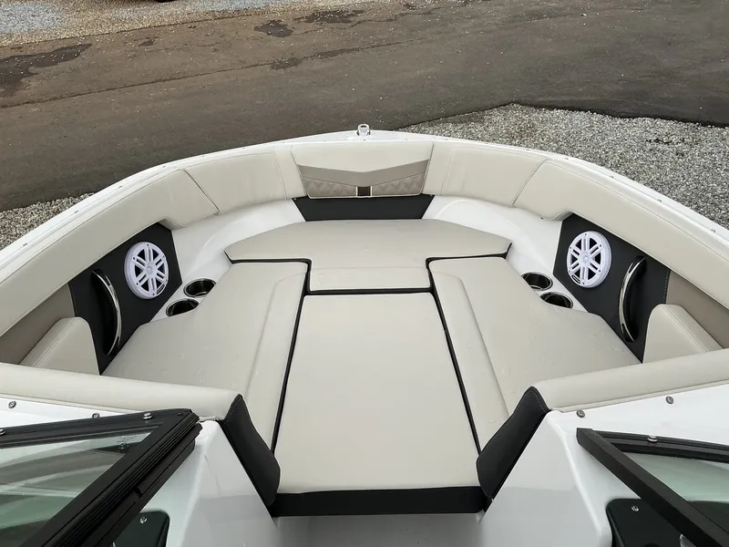 Slide: The Image of Monterey M-205 2025 - 7