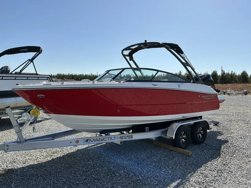 The Image of Monterey 215SS Super Sport 2025 - 1