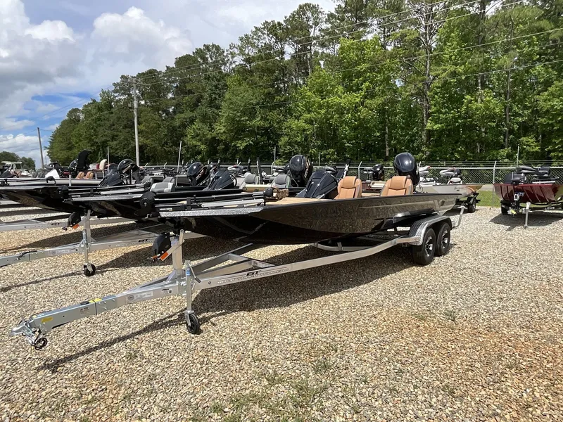 Slide: The Image of Xpress H20C Crappie 2026 - 3