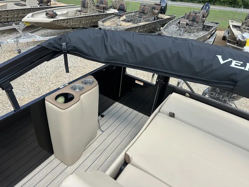 Slide: The Image of Veranda Relax Series 175SHO YAMAHA 2026 - 17