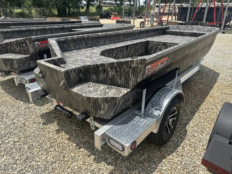 Slide: The Image of Reaper Boats 756 STEP TRANSOM 2026 - 5